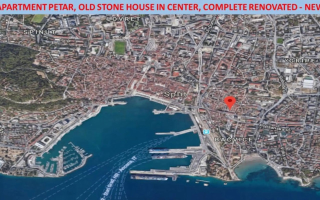 Studio Apartments Petar in old part of town