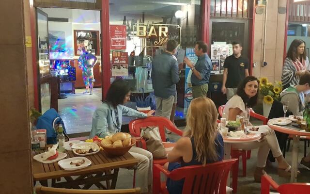 SESTRI MARE 5 AR122 (3 guests)