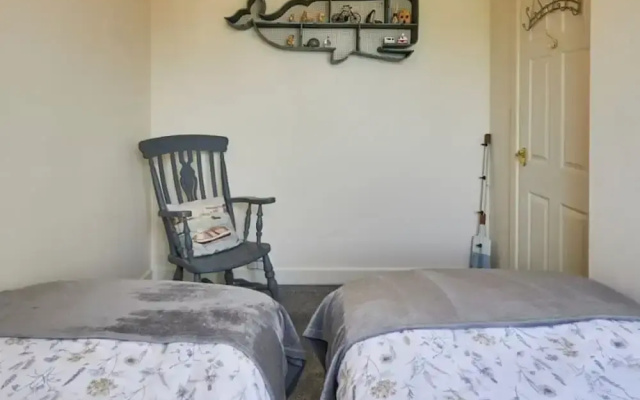 Host Stay Beachcomber s Rest