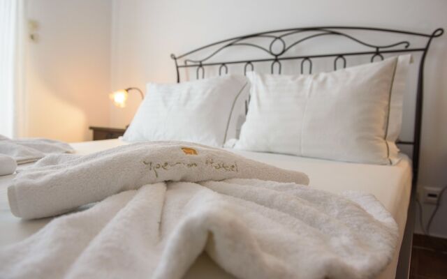 Yperia Hotel