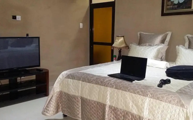 Mercury Gardens Lodge At Muzala