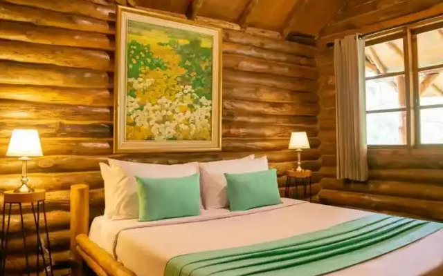 Log Home Villa Taman Wisata Bougenville