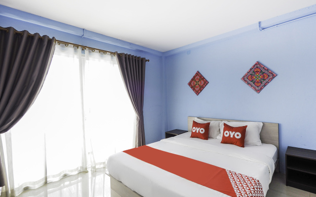 OYO 983 The Private Hotel