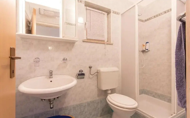 Awesome Home in Banjole With Wifi and 2 Bedrooms