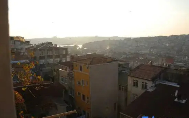 Ozcans Sururi Pera Flats 2
