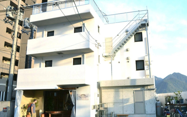 Hostel & Cafe Bar Backpackers Miyajima