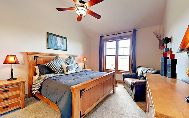 580 Granby - 3 Br Home