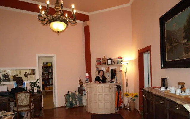 Liechtenstein Apartments II