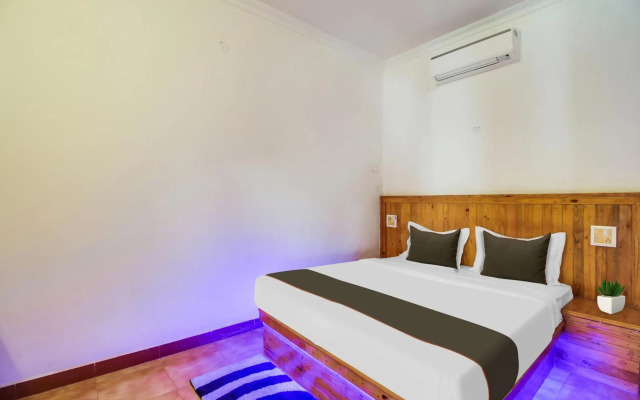 Collection O 70211 Hotel Bay 11