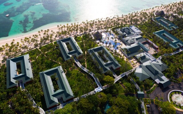 Barcel\u00F3 Bavaro Beach & Convention Center