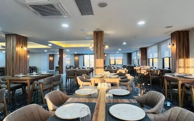 Dayman Hotel