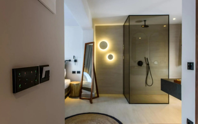 Soleil Apartments  Studios