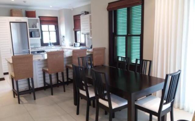 Papay Suite by Simply-Seychelles