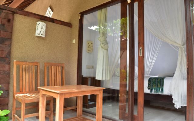 Menjangan Homestay