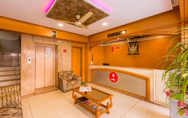 OYO 9633 Hotel Srinidhi Residency