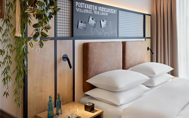 Me and All Hotel ulm, by Hyatt