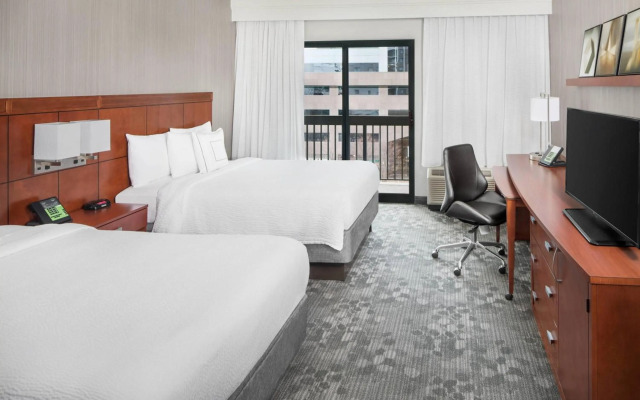 Courtyard Jersey City Newport