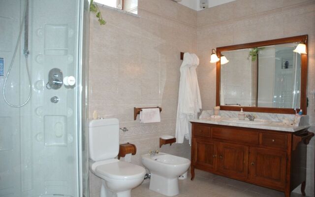 Al Vecchio Glicine - Bed & Breakfast