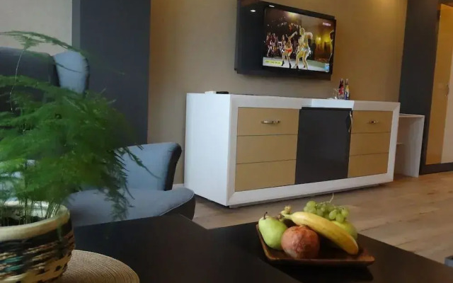 Yakamoz Hotel & Restaurant