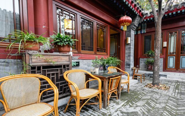 Ji House