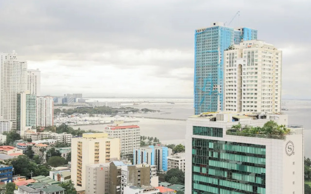 Pacific Bay Grand Suites