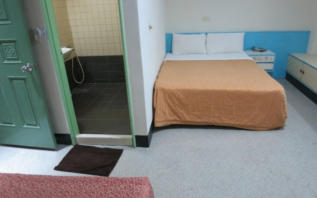 Reui Cheng Hotel
