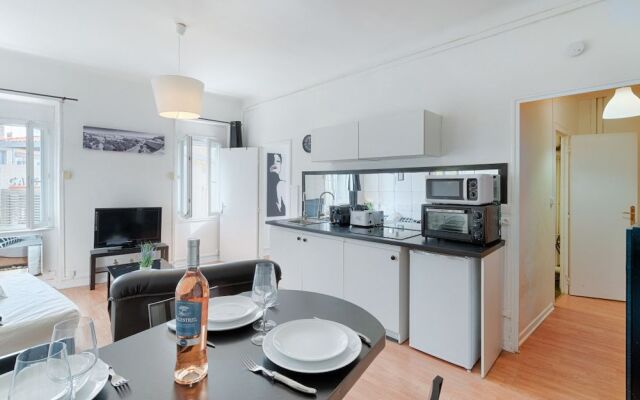 Heart OF Endoume - T2 Black&white