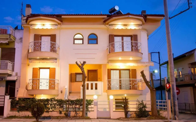 Vier Luxury House