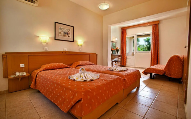 ILIOS APARTHOTEL(Tigaki)