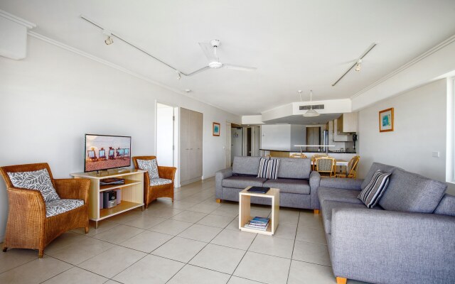 Rolling Surf Resort