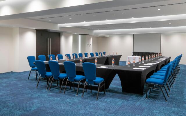 Holiday Inn Express Mexico Aeropuerto by IHG