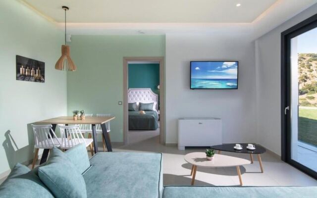 Deluxe Villa Manolis