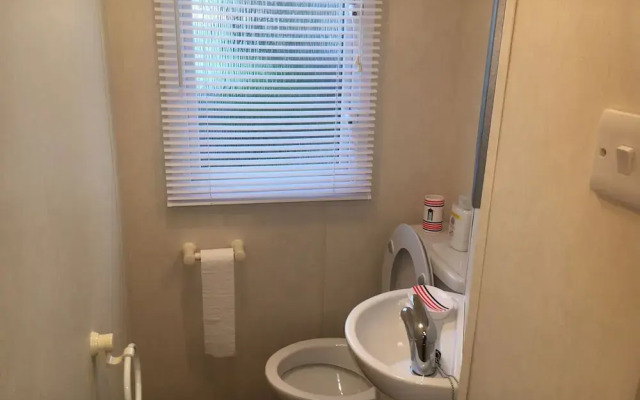 Homely 23 Bed Static Caravan, Quiet Peaceful Site