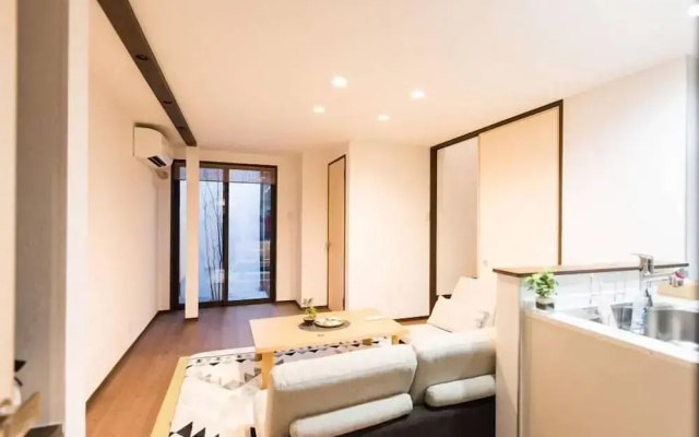 Fans House