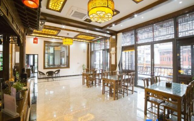 Qianting Houyuan Village Hostel