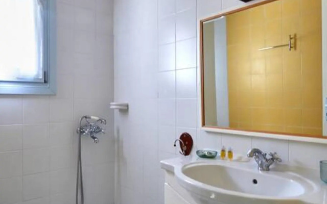 Santa Maria Villa in Paros