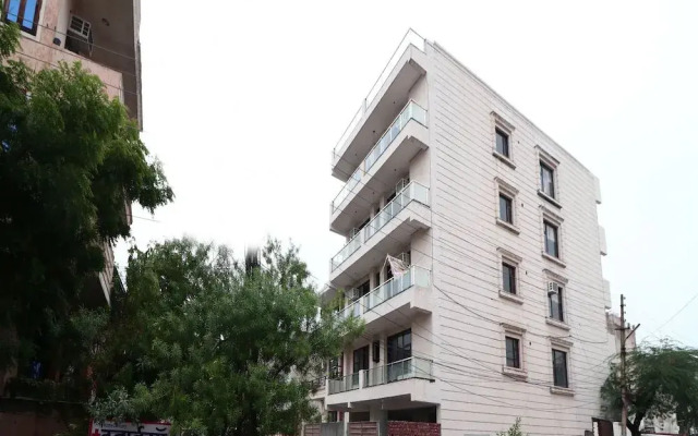 OYO 16168 Maira Grand