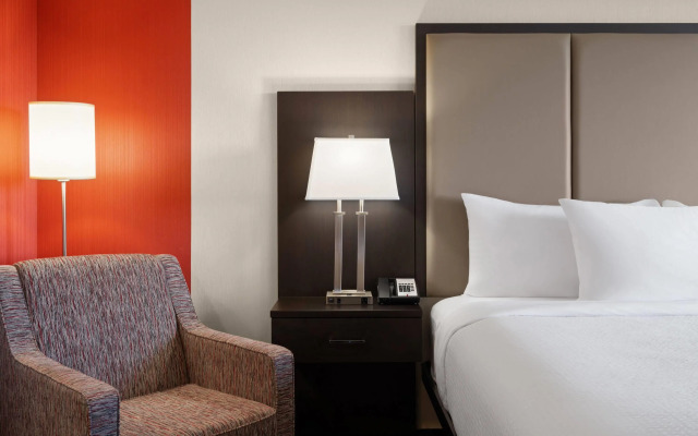 Ramada by Wyndham Saskatoon