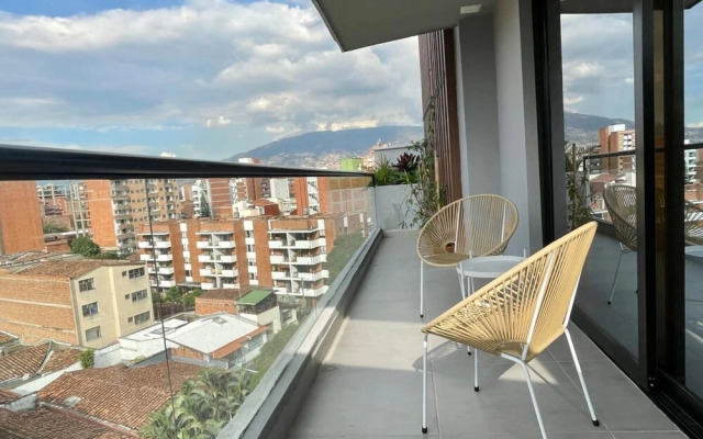 w Stunning 3BR With Terrace in Laureles