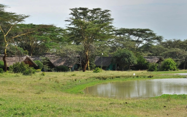 Sweetwaters Serena Camp