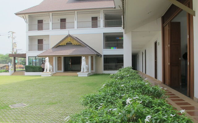 Sabai Hotel at Chiang Saen