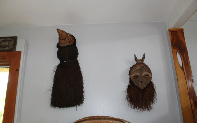 Sweet Spot Stay - Tikis and Treetops