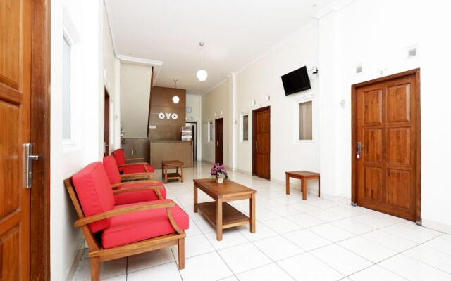 OYO 2428 Trision Hostel
