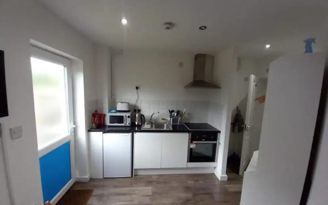 Cosy 1-bed Studio in Northolt