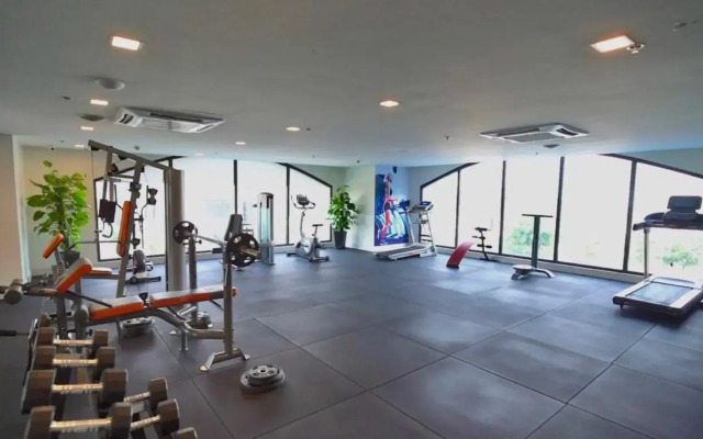 D'Lioro Hotel & Resort