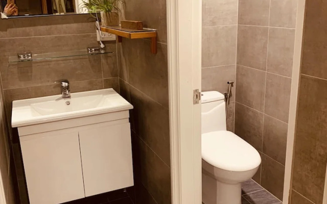 Yian Branch2 Backpacker lnn