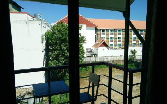 De Nara Hotel (SHA Extra Plus)