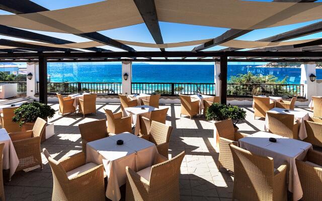 COLONNA GRAND HOTEL CAPO TESTA, a Colonna Luxury Beach Hotel, Santa Teresa Sardegna