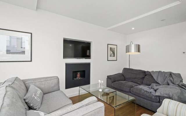 Livestay- Trendy 1bed With Balcony in Westminster