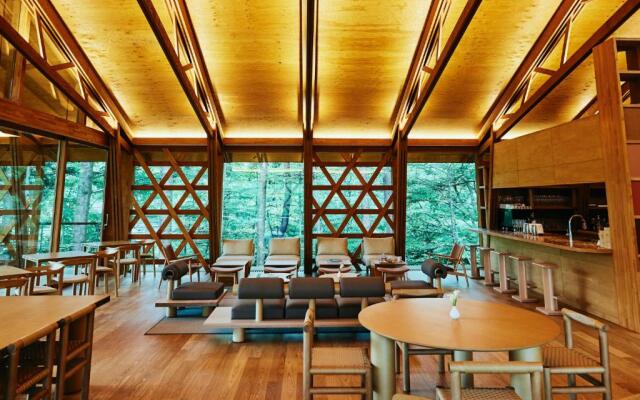 Shishi Iwa House